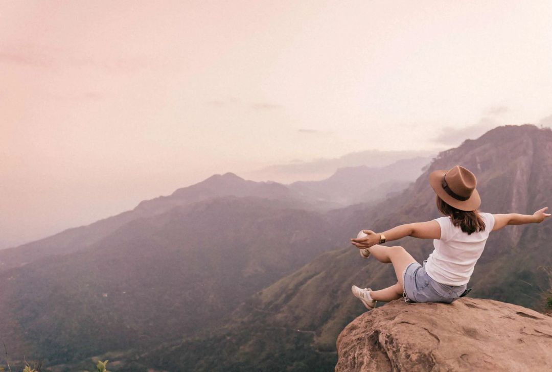 Little Adam’s Peak – A Romantic Sunrise Hike